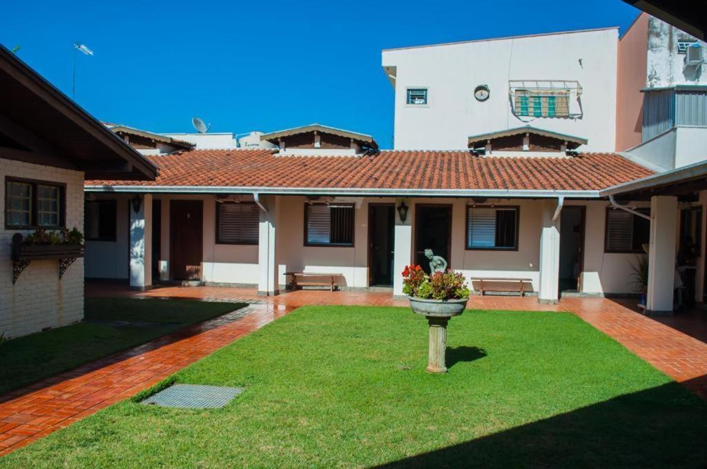 Galeria Hotel Pousada Jaguariúna Dış mekan fotoğraf